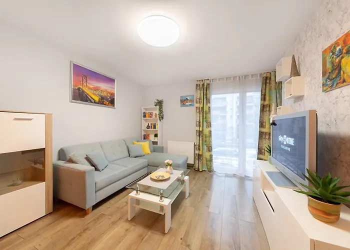 Center Budget Apartment Inside Free Parking Self Check-In Free Streaming Ac Balcony